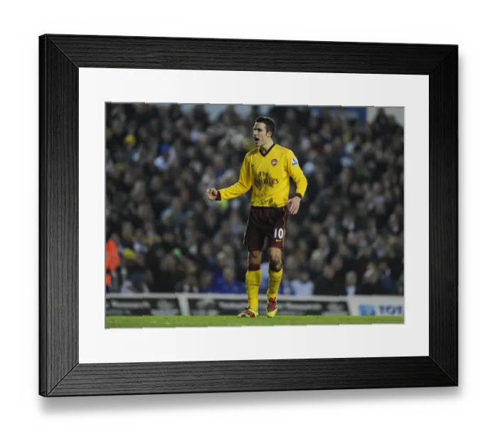 Framed Print : Robin van Persie's Triumph: Arsenal's FA Cup Victory over Leeds United - The 3rd Goal