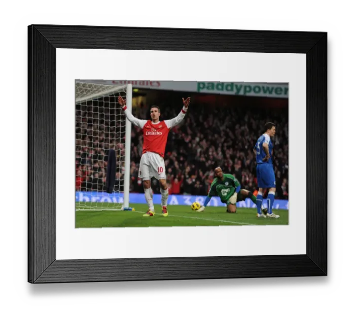 Framed Print : Robin van Persie's Brace: Arsenal's 3-0 Victory Over Wigan Athletic