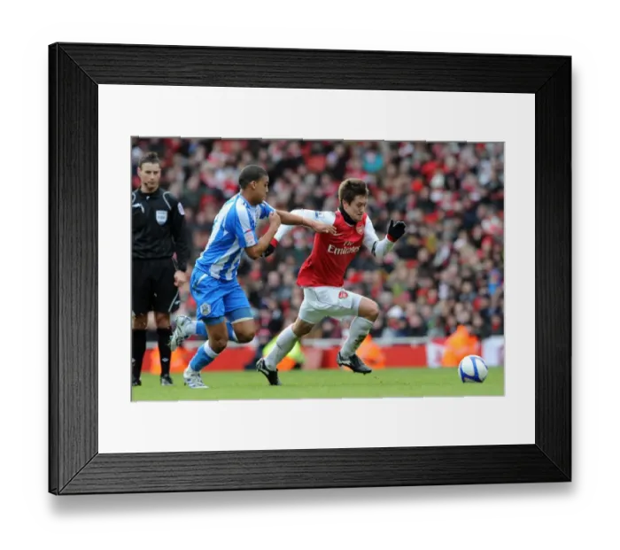 Framed Print : Tomas Rosicky (Arsenal) Lee Peltier (Huddersfield). Arsenal 2: 1 Huddersfield Town Framed Print : Tomas Rosicky (Arsenal) Lee Peltier (Huddersfield). Arsenal 2: 1 Huddersfield Town