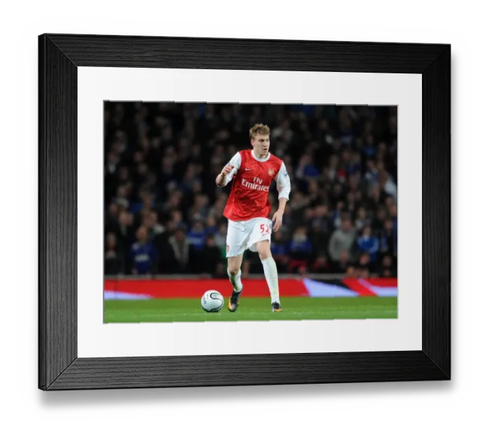 Framed Print : Nicklas Bendtner (Arsenal). Arsenal 3: 0 Ipswich Town. Carling Cup, semi final 2nd leg