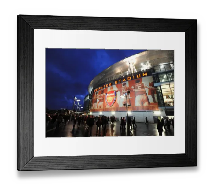 Framed Print : Arsenal Triumphs 3-0 over Wigan Athletic at Emirates Stadium, Barclays Premier League