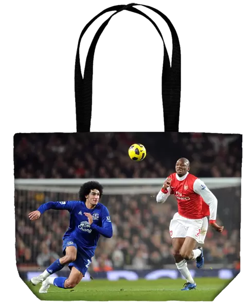 Abou Diaby (Arsenal) Marouane Fellaini (Everton). Arsenal 2: 1 Everton. Barclays Premier League