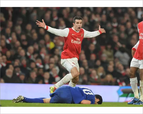 Robin van Persie (Arsenal) Mikel Arteta (Everton). Arsenal 2: 1 Everton