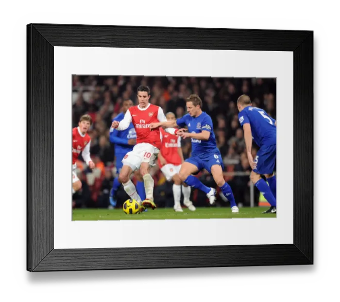 Framed Print : Robin van Persie (Arsenal) Phil Jagielka (Everton). Arsenal 2: 1 Everton