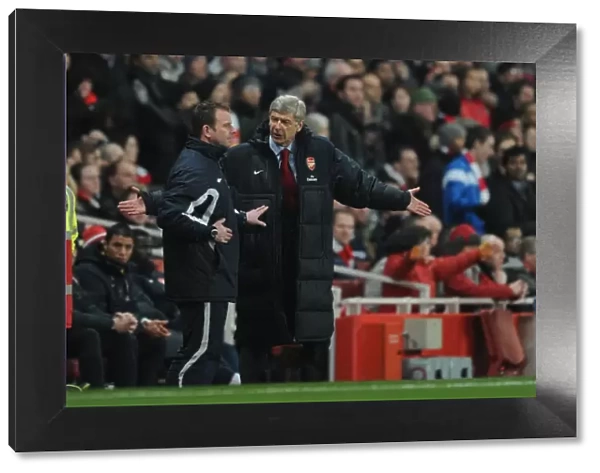 Arsenal manager Arsene Wenger with the 4th official. Arsenal 2: 1 Everton