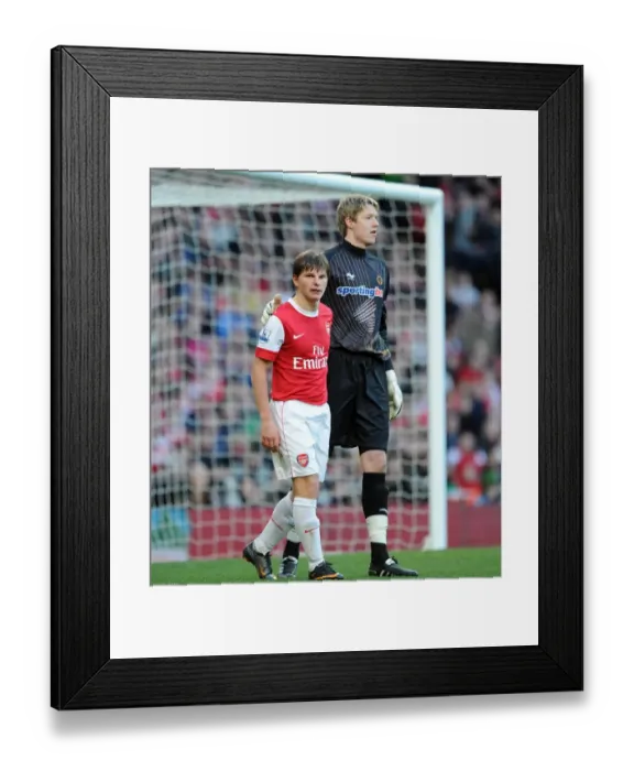 Framed Print : Andrey Arshavin (Arsenal) Wayne Hennessey (Wolves). Arsenal 2: 0 Wolverhampton Wanderers Framed Print : Andrey Arshavin (Arsenal) Wayne Hennessey (Wolves). Arsenal 2: 0 Wolverhampton Wanderers