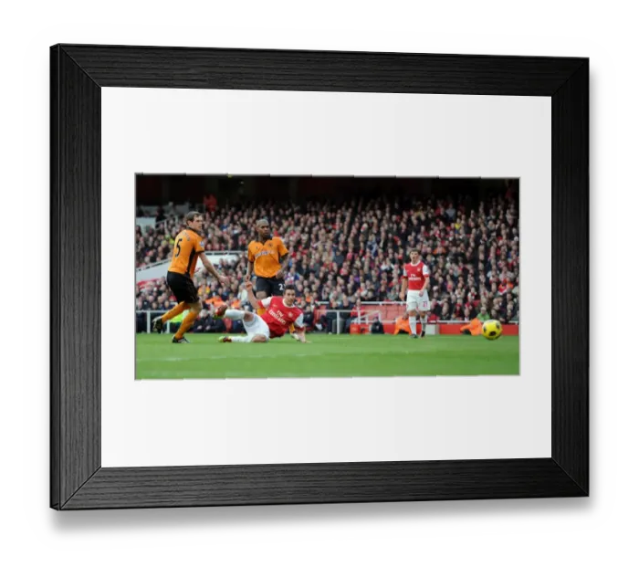 Framed Print : Robin van Persie scores his and Arsenals 1st goal under pressure from Richard Stearman