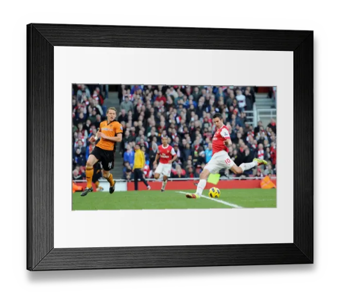 Framed Print : Robin van Persie's Pressured Strike: Arsenal Takes a 2-0 Lead over Wolverhampton Wanderers