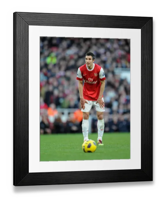 Framed Print : Robin van Persie Scores Duo: Arsenal 2-0 Wolverhampton Wanderers, Barclays Premier League