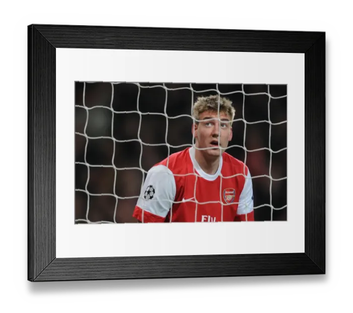 Framed Print : Nicklas Bendtner (Arsenal). Arsenal 2: 1 Barcelona, UEFA Champions League