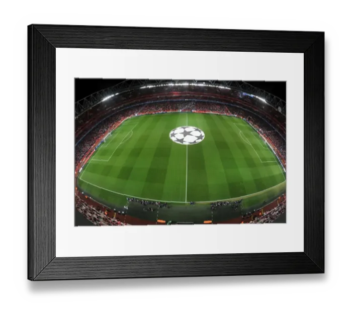 Framed Print : Arsenal's Champions League Victory: 2-1 Over Barcelona at Emirates Stadium