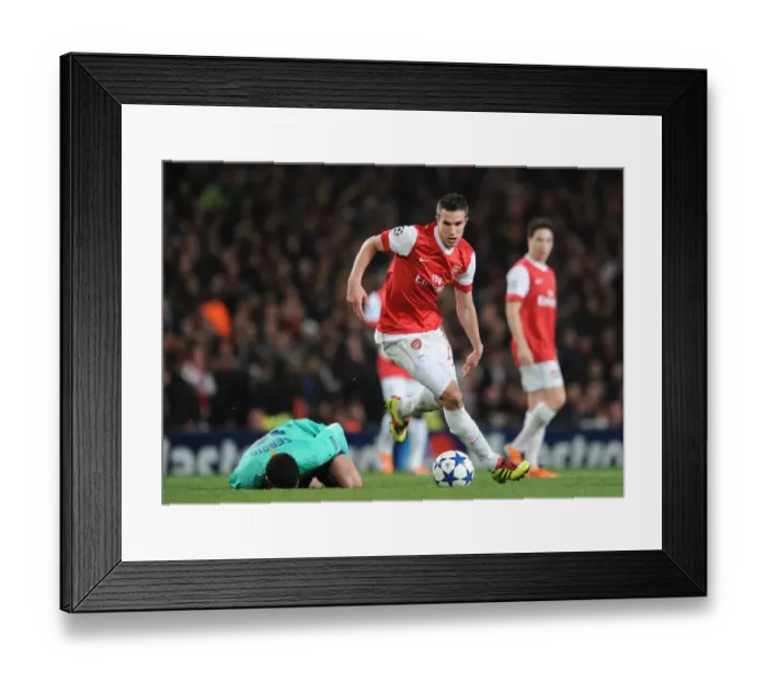 Framed Print : Van Persie vs Busquets: Arsenal's Edge over Barcelona in the 2011 Champions League