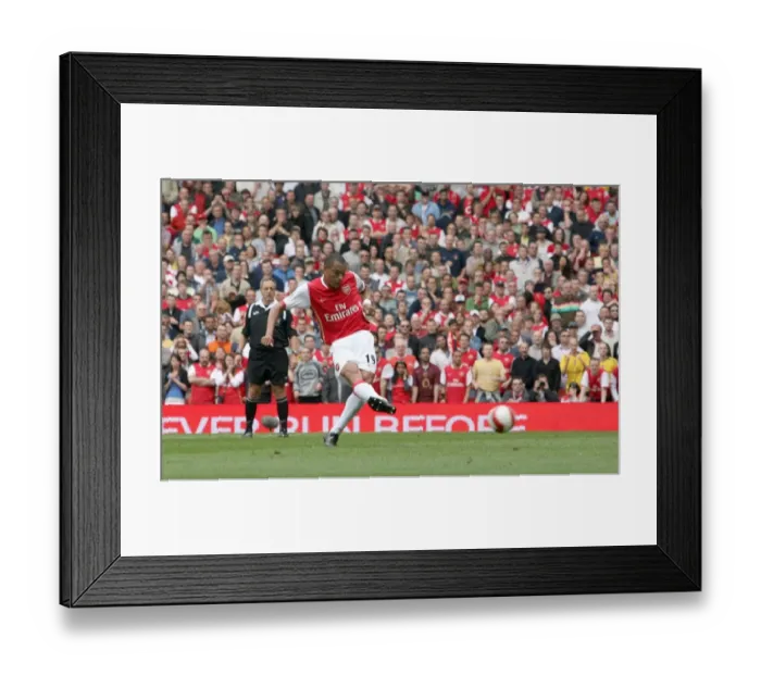 Framed Print : Gilberto's Penalty: Arsenal vs. Chelsea, 1-1