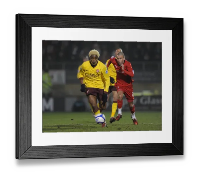 Framed Print : Alex Song vs Jimmy Smith: The FA Cup 5th Round Battle at Leyton Orient (2011)