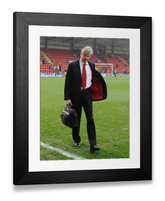 Framed Print : Arsenal manager Arsene Wenger. Leyton Orient 1: 1 Arsenal, FA Cup Fifth Round Framed Print : Arsenal manager Arsene Wenger. Leyton Orient 1: 1 Arsenal, FA Cup Fifth Round