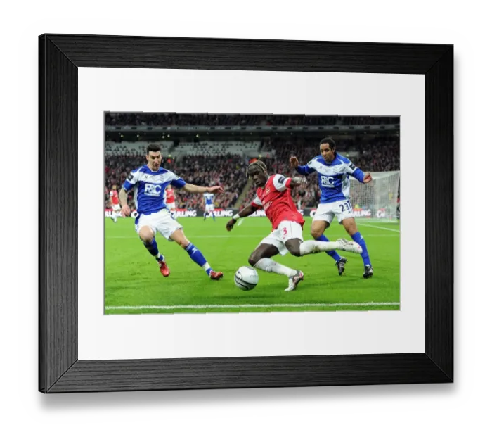 Framed Print : Bacary Sagna (Arsenal) Liam Ridgewell and Jean Beausejour (Birmingham)
