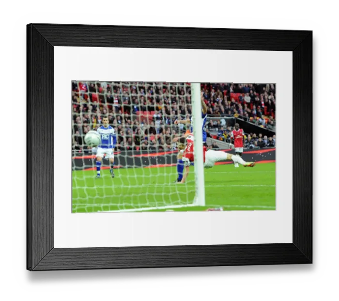 Framed Print : Robin van Perise scores Arsenals goal. Arsenal 1: 2 Birmingham City Framed Print : Robin van Perise scores Arsenals goal. Arsenal 1: 2 Birmingham City