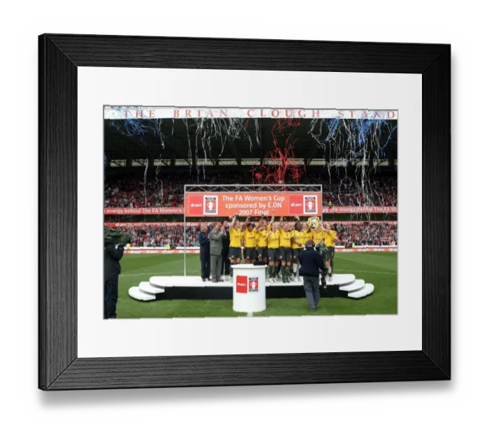 Framed Print : Arsenal ladies celebrate winning the FA Cup Framed Print : Arsenal ladies celebrate winning the FA Cup