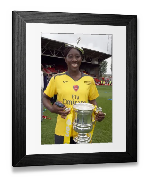 Framed Print : Anita Asante (Arsenal) with the FA Cup Trophy