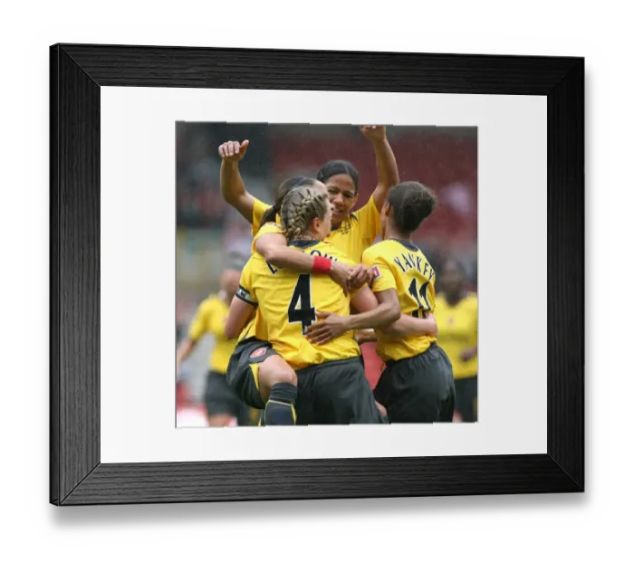Framed Print : Jayne Ludlow and Alex Scott: Celebrating Arsenal's Second Goal in FA Cup Final Victory (2007) Framed Print : Jayne Ludlow and Alex Scott: Celebrating Arsenal's Second Goal in FA Cup Final Victory (2007)