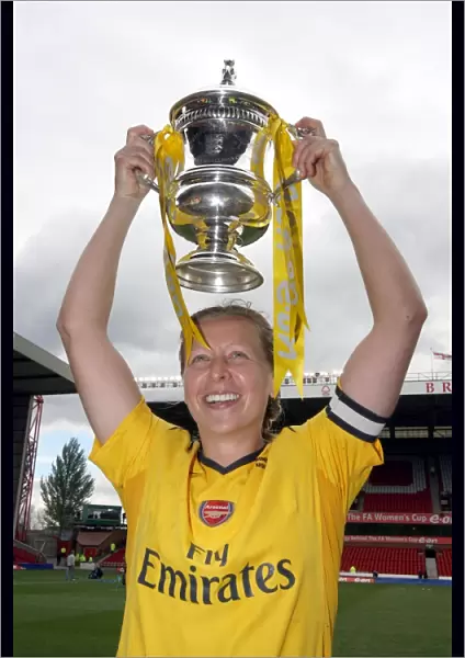 Jayne Ludlow Celebrates FA Cup Victory with Arsenal