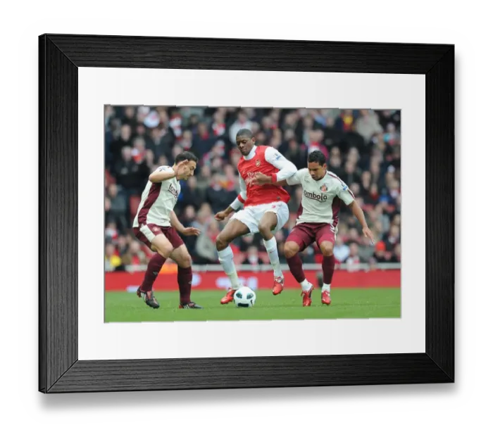 Framed Print : Abou Diaby (Arsenal) Kieran Richardson and Steed Malbranque (Sunderland)