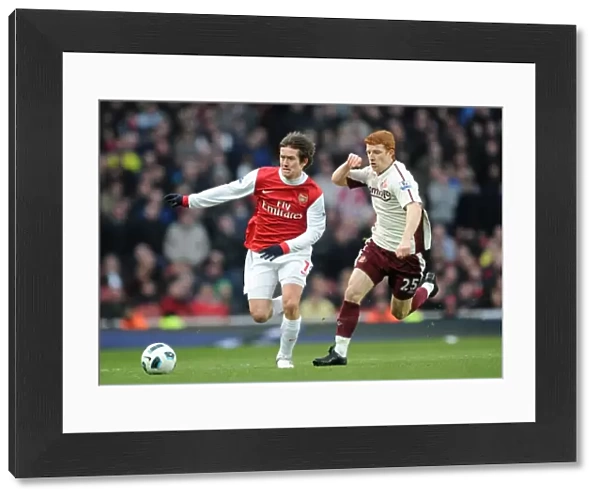 Tomas Rosicky (Arsenal) Jack Colback (Sunderland). Arsenal 0: 0 Sunderland
