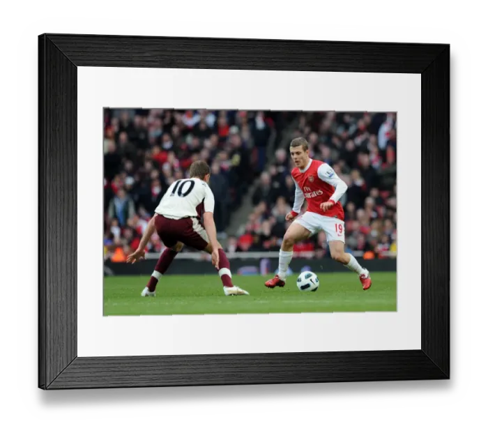 Framed Print : Jack Wilshere (Arsenal) Jordan Henderson (Sunderland). Arsenal 0: 0 Sunderland