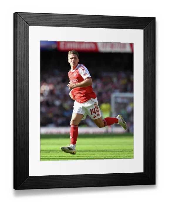 Framed Print : Arsenal v Athletic Club: Emirates Cup