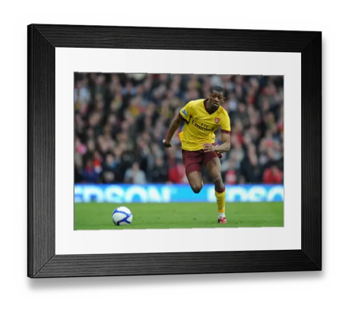 Framed Print : Abou Diaby (Arsenal). Manchester United 2: 0 Arsenal, FA Cup Sixth Round