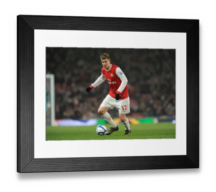 Framed Print : Nicklas Bendtner (Arsenal). Arsenal 5: 0 Leyton Orient. FA Cup 5th Round Replay