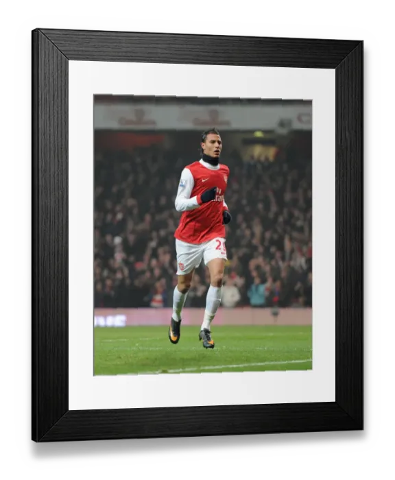 Framed Print : Marouane Chamakh's Thriller: Arsenal's 5-0 FA Cup Victory Over Leyton Orient