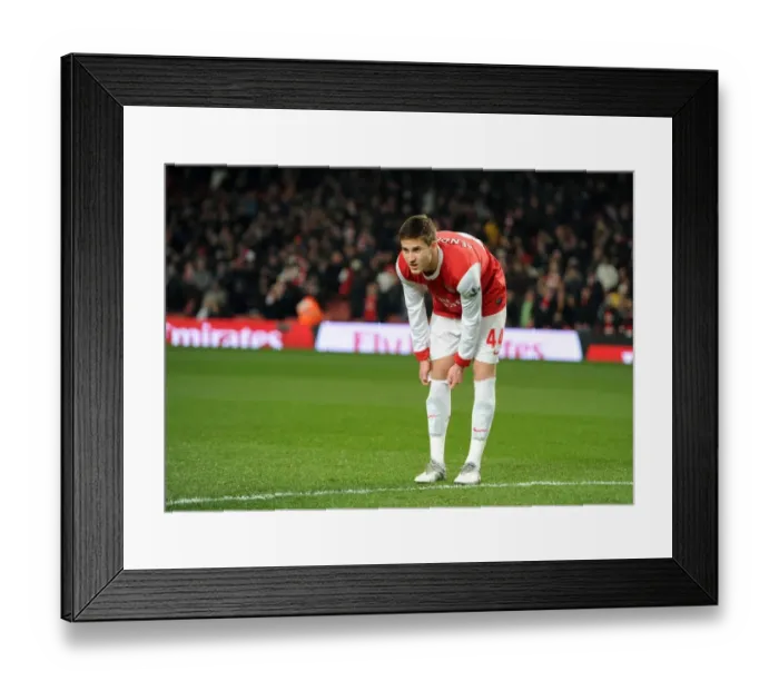 Framed Print : Arsenal's Conor Henderson Shines in 5-0 FA Cup Victory over Leyton Orient at Emirates Stadium