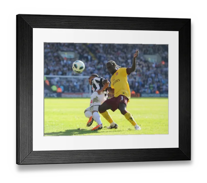 Framed Print : Bacary Sagna (Arsenal) Jerome Thomas (WBA). West Bromwich Albion 2: 2 Arsenal Framed Print : Bacary Sagna (Arsenal) Jerome Thomas (WBA). West Bromwich Albion 2: 2 Arsenal