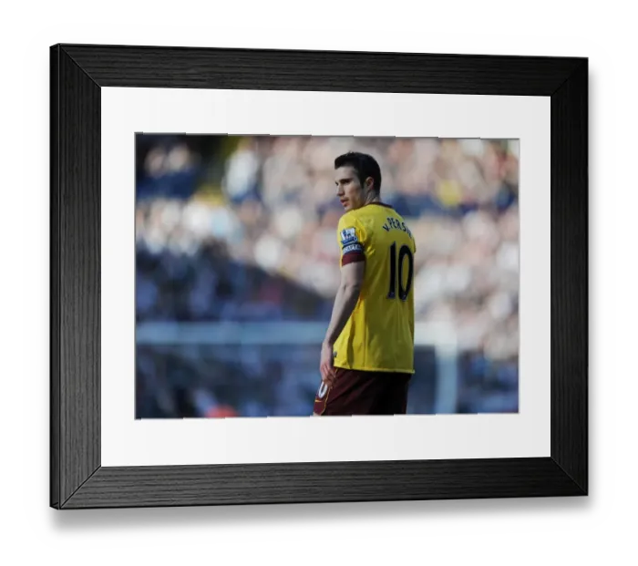 Framed Print : Robin van Persie (Arsenal). West Bromwich Albion 2: 2 Arsenal, Barclays Premier League
