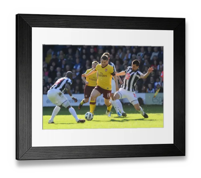 Framed Print : Jack Wilshere (Arsenal) Paul Scharner and Youssouf Mulumbu (WBA). West Bromwich Albion 2 Framed Print : Jack Wilshere (Arsenal) Paul Scharner and Youssouf Mulumbu (WBA). West Bromwich Albion 2