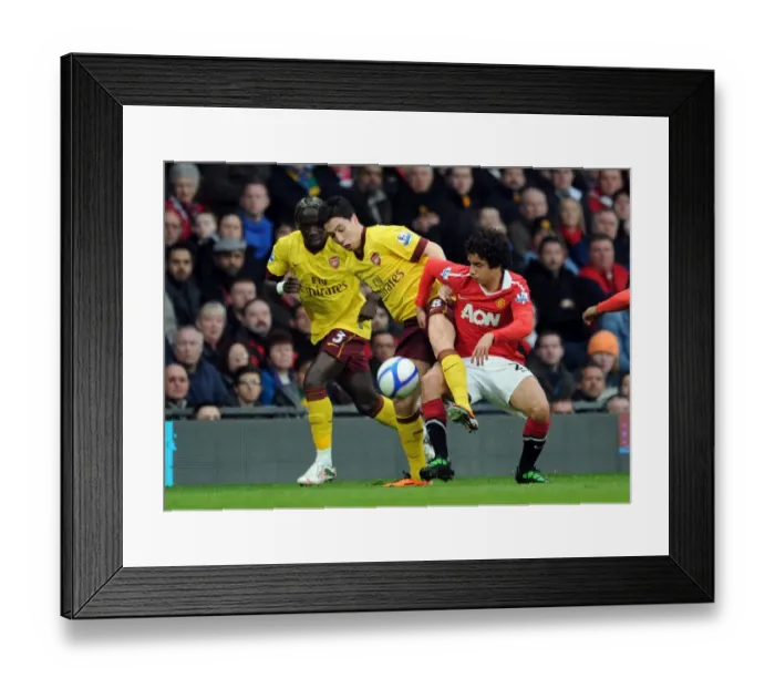 Framed Print : Samir Nasri (Arsenal) Fabio da Silva (Man Utd). Manchester United 2: 0 Arsenal Framed Print : Samir Nasri (Arsenal) Fabio da Silva (Man Utd). Manchester United 2: 0 Arsenal