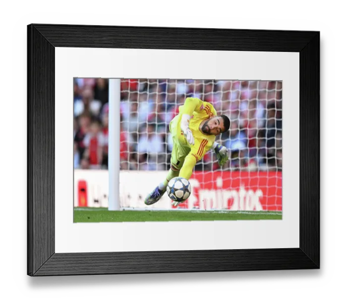 Framed Print : Arsenal v Athletic Club: Emirates Cup