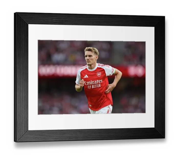 Framed Print : Arsenal v Villarreal - Pre-Season Friendly