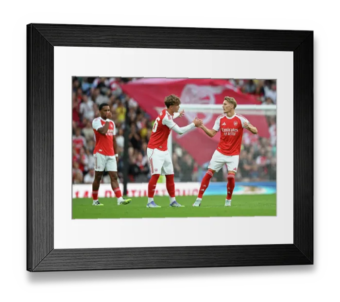 Framed Print : Arsenal v Villarreal - Pre-Season Friendly