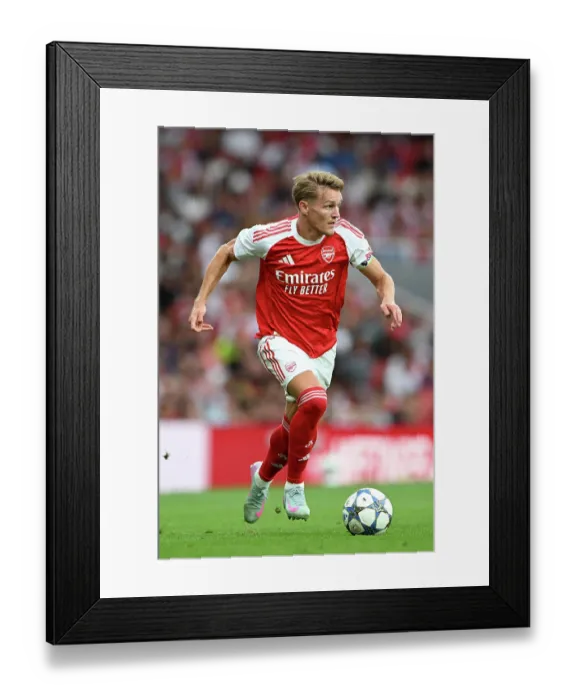 Framed Print : Arsenal v Villarreal - Pre-Season Friendly