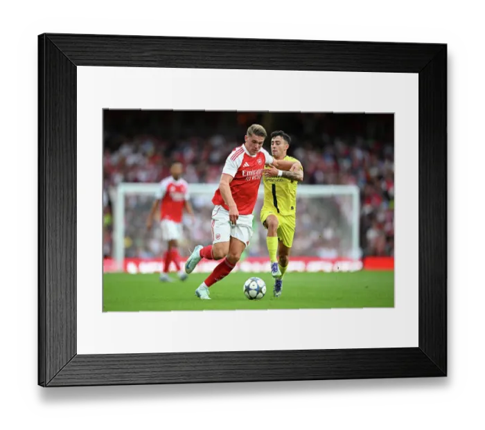 Framed Print : Arsenal v Villarreal - Pre-Season Friendly Framed Print : Arsenal v Villarreal - Pre-Season Friendly