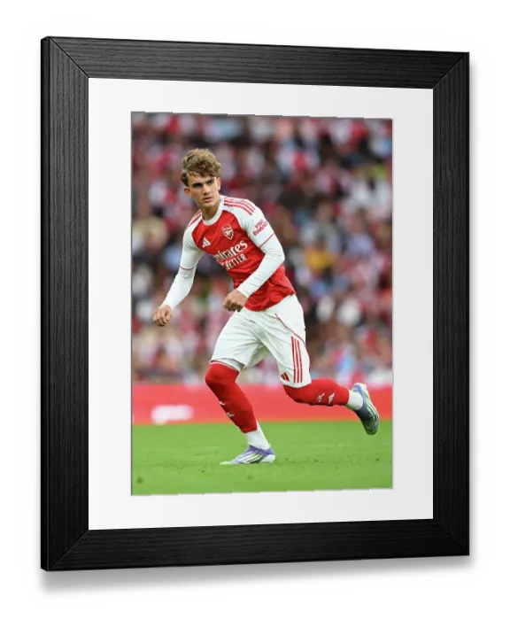 Framed Print : Arsenal v Villarreal - Pre-Season Friendly