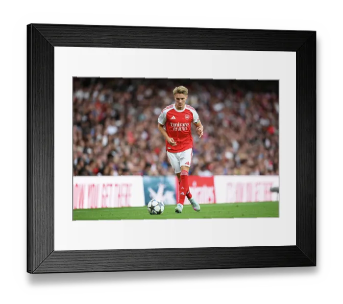 Framed Print : Arsenal v Villarreal - Pre-Season Friendly