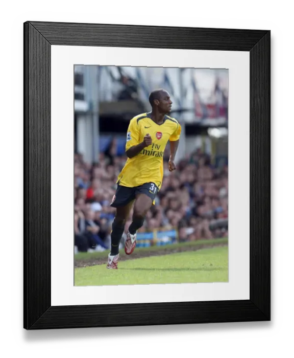 Framed Print : Justin Hoyte in Action: Arsenal vs Portsmouth, FA Premiership, 2007 Framed Print : Justin Hoyte in Action: Arsenal vs Portsmouth, FA Premiership, 2007