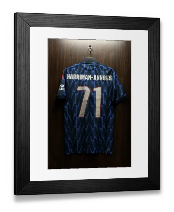 Framed Print : Arsenal FC v AC Milan: Pre-Season Friendly Framed Print : Arsenal FC v AC Milan: Pre-Season Friendly