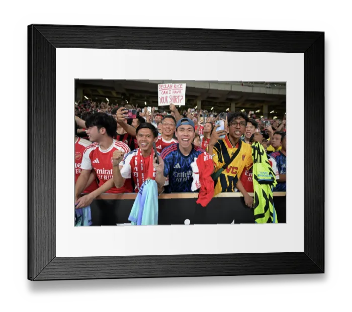 Framed Print : Arsenal FC v AC Milan: Pre-Season Friendly