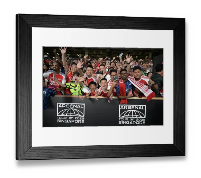 Framed Print : Arsenal FC v AC Milan: Pre-Season Friendly Framed Print : Arsenal FC v AC Milan: Pre-Season Friendly