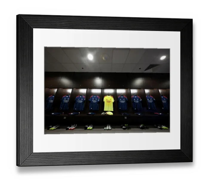 Framed Print : Arsenal FC v AC Milan: Pre-Season Friendly Framed Print : Arsenal FC v AC Milan: Pre-Season Friendly