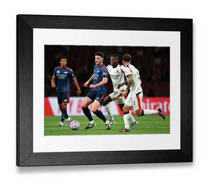 Framed Print : Arsenal FC v AC Milan: Pre-Season Friendly